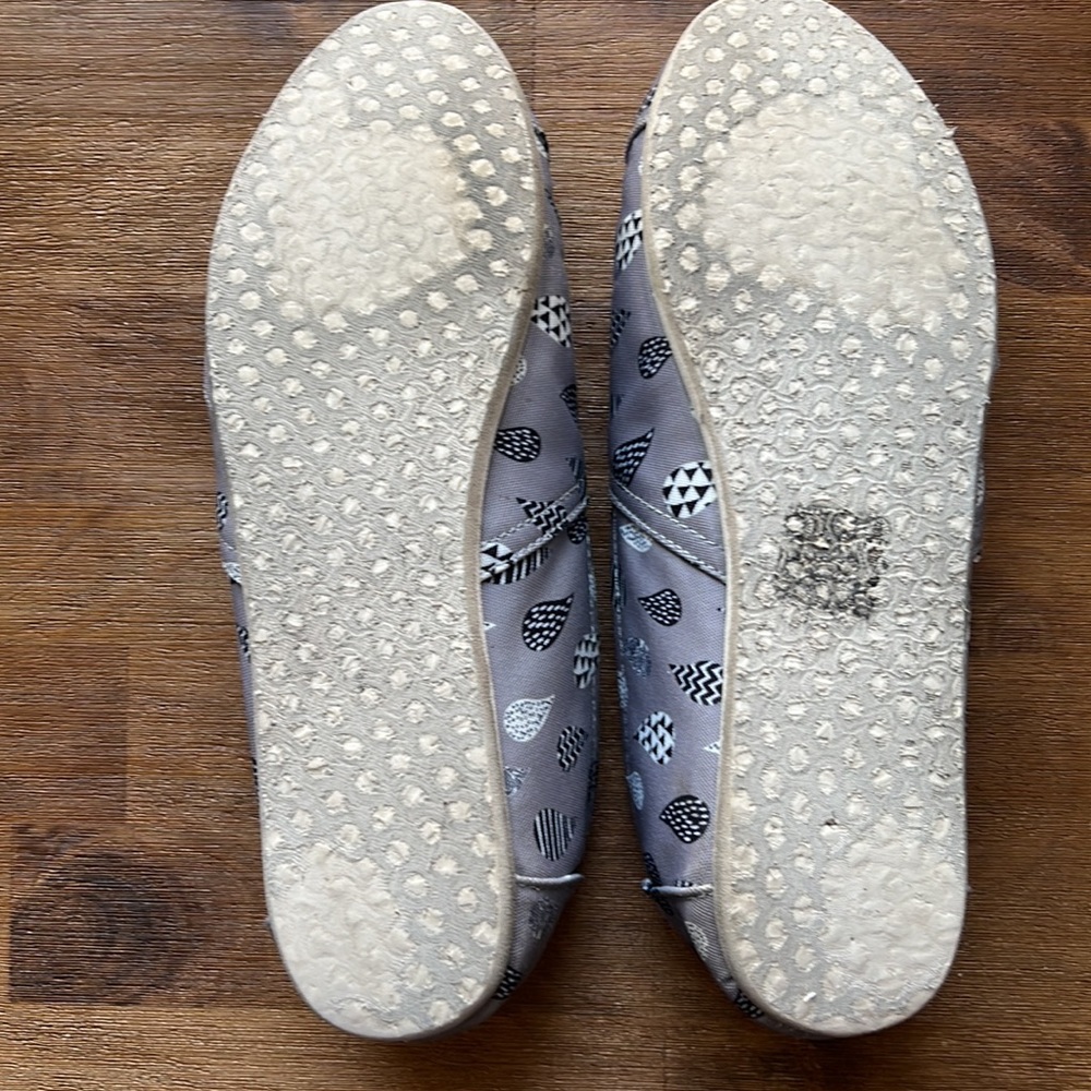 Toms raindrop print waterproof slides size 11 - Picture 4 of 4